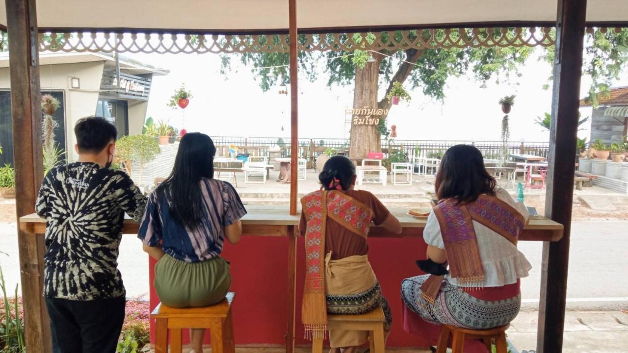 ไทยกันเอง ริมโขง Apartment Chiang Khan Exterior foto